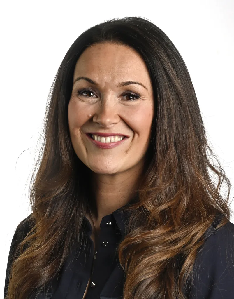 Natalie Bell - Warp Employee